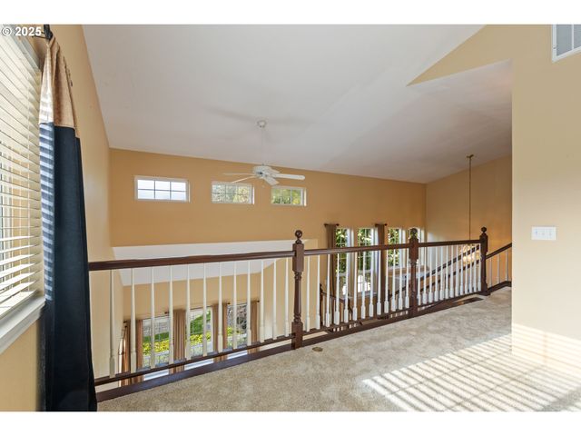 660 JADE St, Sutherlin, OR 97479