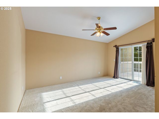 660 JADE St, Sutherlin, OR 97479