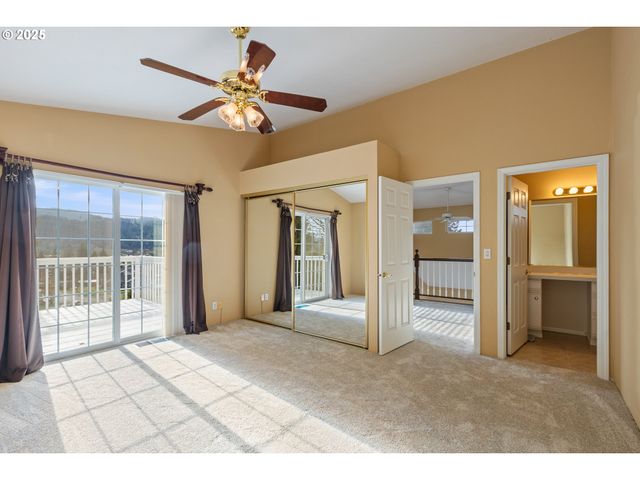 660 JADE St, Sutherlin, OR 97479