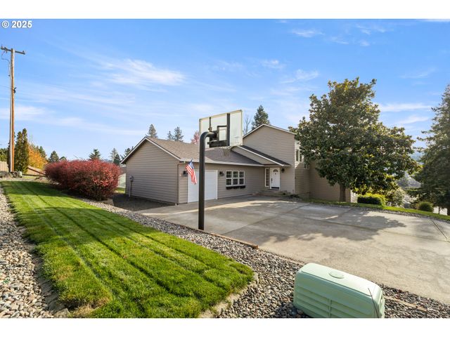 660 JADE St, Sutherlin, OR 97479