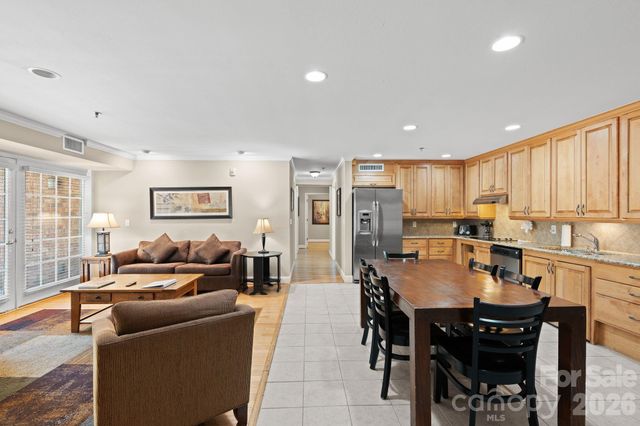 201 Bowling Park Road, Asheville, NC 28803