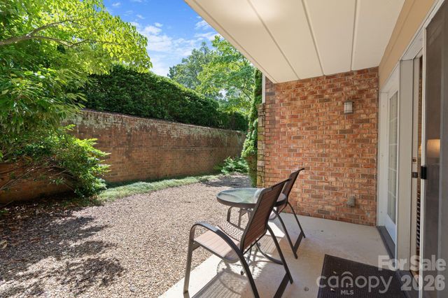 201 Bowling Park Road, Asheville, NC 28803