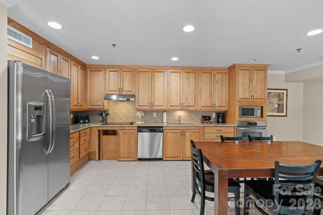 201 Bowling Park Road, Asheville, NC 28803