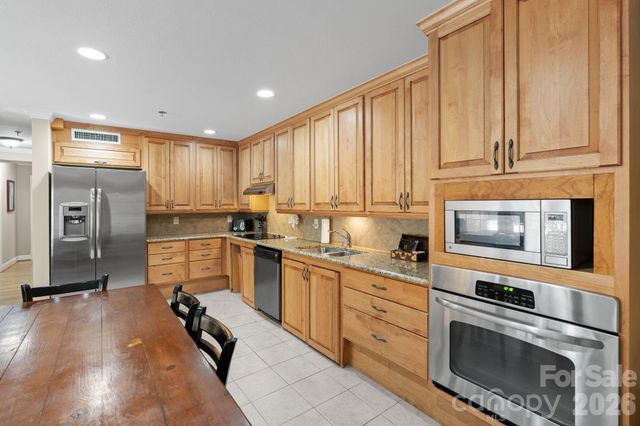 201 Bowling Park Road, Asheville, NC 28803