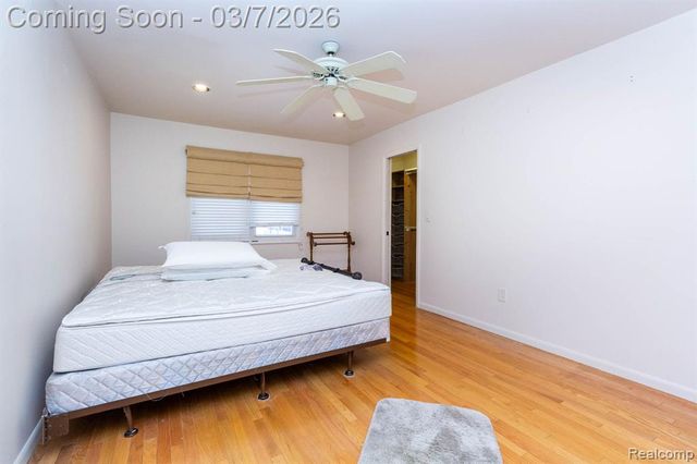 22515 Heatherwoode, Novi, MI 48375