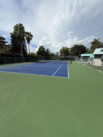 17640 Old Cutler Rd, Palmetto Bay, FL 33157