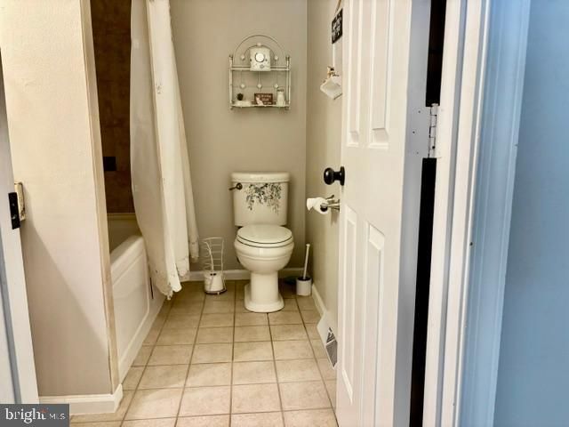 8 OXFORD CT, Chambersburg, PA 17201