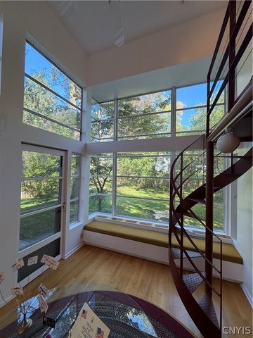 1247 Comstock Avenue, Syracuse, NY 13210