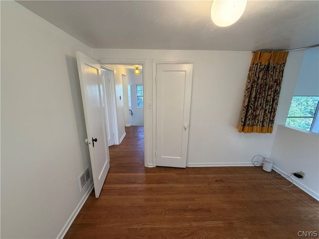1247 Comstock Avenue, Syracuse, NY 13210