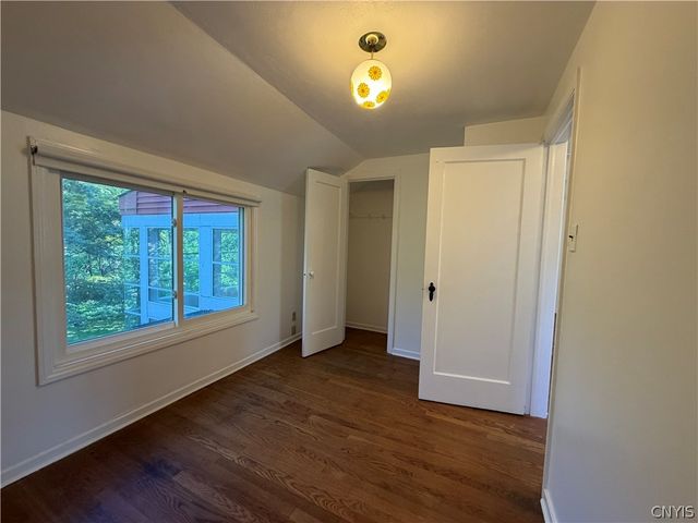 1247 Comstock Avenue, Syracuse, NY 13210