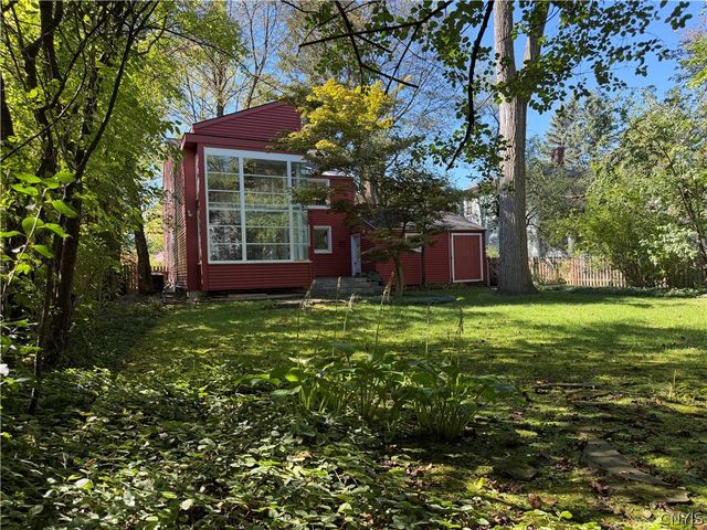 1247 Comstock Avenue, Syracuse, NY 13210