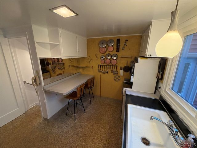 1247 Comstock Avenue, Syracuse, NY 13210