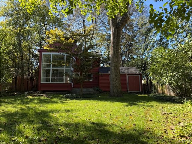1247 Comstock Avenue, Syracuse, NY 13210