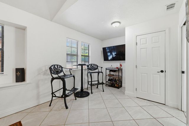1314 Carnation Ct, Roseville, CA 95661