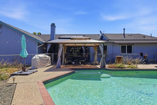 1314 Carnation Ct, Roseville, CA 95661