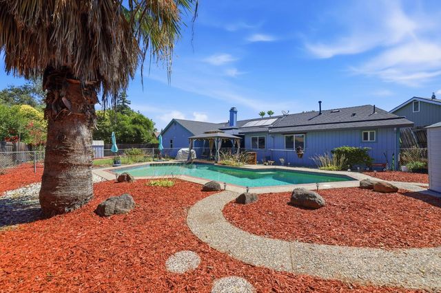 1314 Carnation Ct, Roseville, CA 95661
