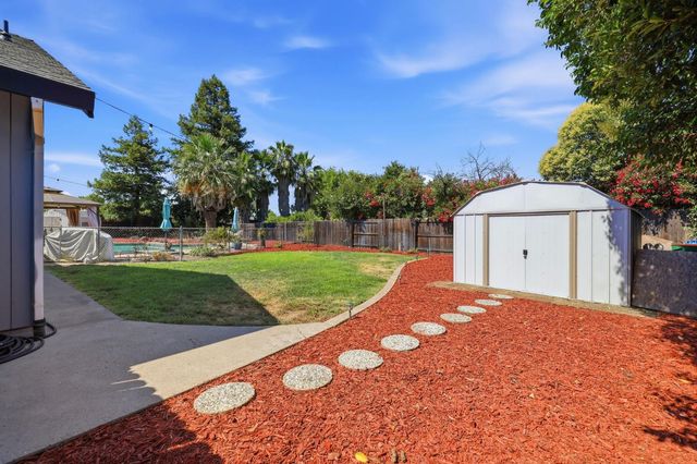 1314 Carnation Ct, Roseville, CA 95661