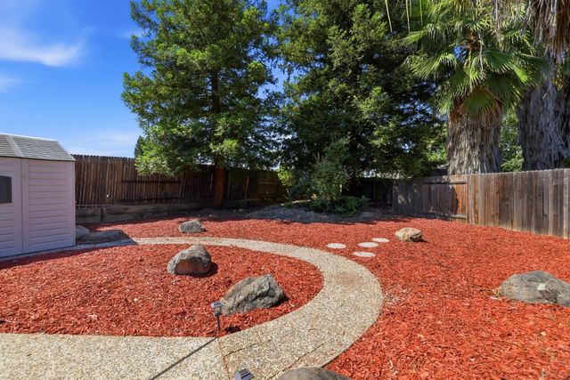 1314 Carnation Ct, Roseville, CA 95661