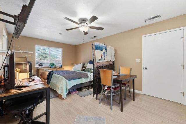 1314 Carnation Ct, Roseville, CA 95661
