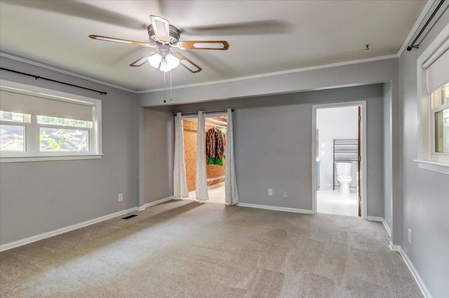 1227 COLONIAL RD, Memphis, TN 38117