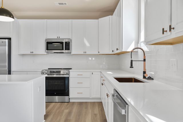 101 Sea Ray Cove, Hot Springs, AR 71901