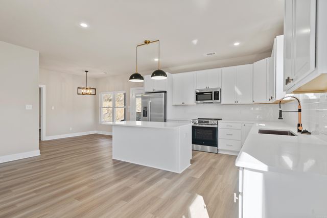 101 Sea Ray Cove, Hot Springs, AR 71901