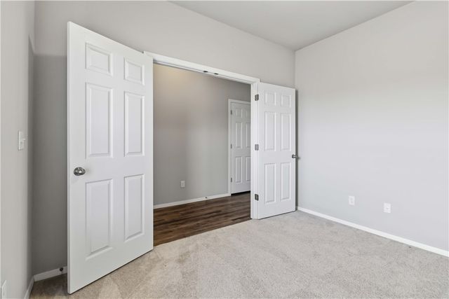 4600 W Hoover Loop, Fayetteville, AR 72704