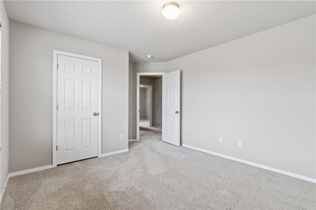 4600 W Hoover Loop, Fayetteville, AR 72704