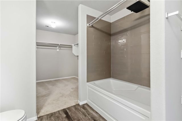 4600 W Hoover Loop, Fayetteville, AR 72704