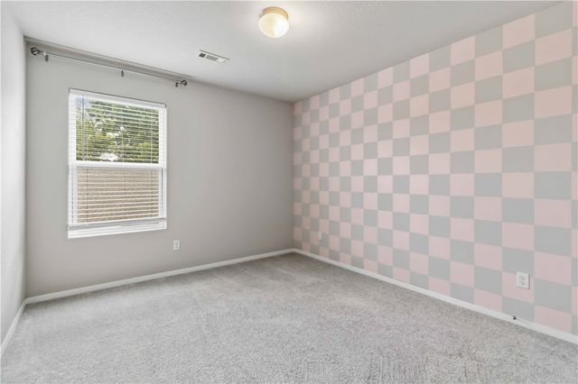 4600 W Hoover Loop, Fayetteville, AR 72704
