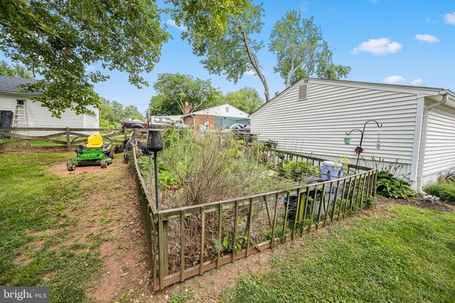 13514 FLORIS ST, Herndon, VA 20171