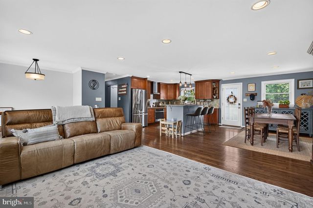 13514 FLORIS ST, Herndon, VA 20171