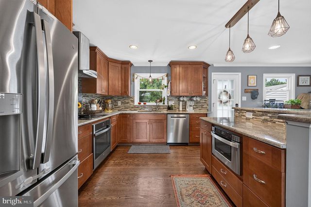 13514 FLORIS ST, Herndon, VA 20171