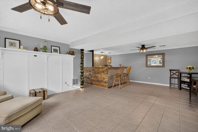 13514 FLORIS ST, Herndon, VA 20171