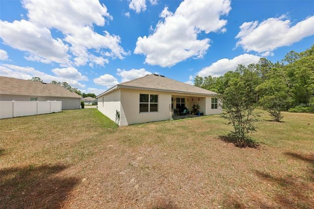 18 HICKORY COURSE DRIVE, Ocala, FL 34472