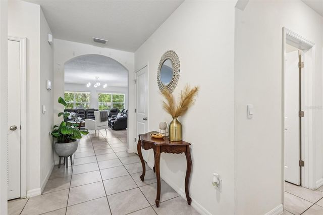 18 HICKORY COURSE DRIVE, Ocala, FL 34472