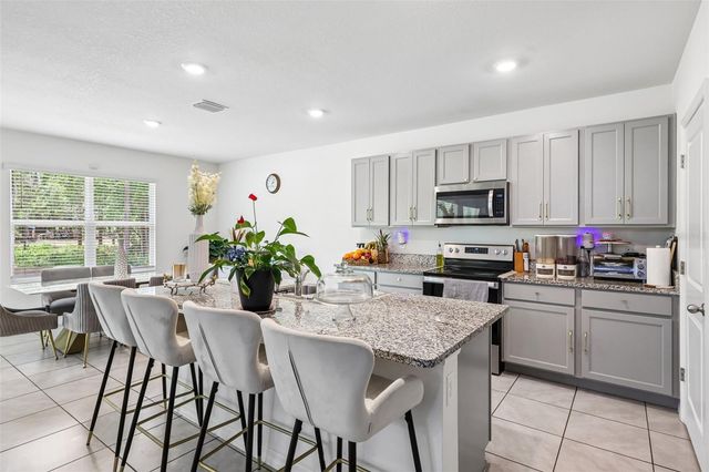 18 HICKORY COURSE DRIVE, Ocala, FL 34472