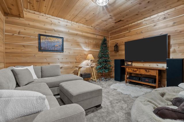 51590 Salem Meadows Drive, Granger, IN 46530