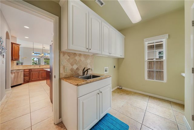 13825 Captains Row, Corpus Christi, TX 78418