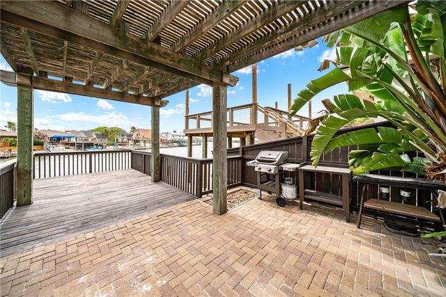 13825 Captains Row, Corpus Christi, TX 78418