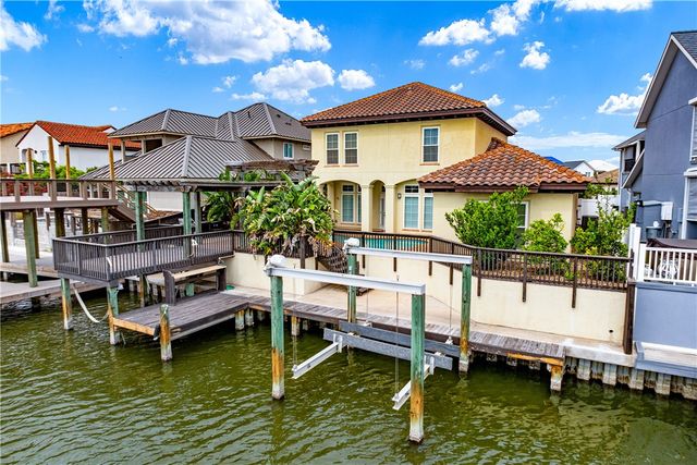 13825 Captains Row, Corpus Christi, TX 78418