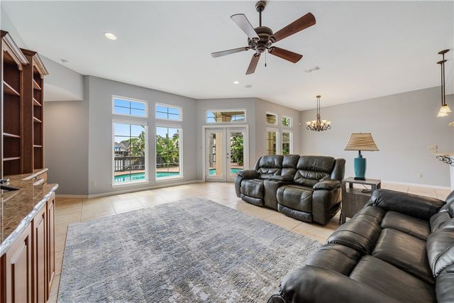 13825 Captains Row, Corpus Christi, TX 78418