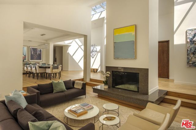 3833 Hayvenhurst Drive, Encino (los Angeles), CA 91436