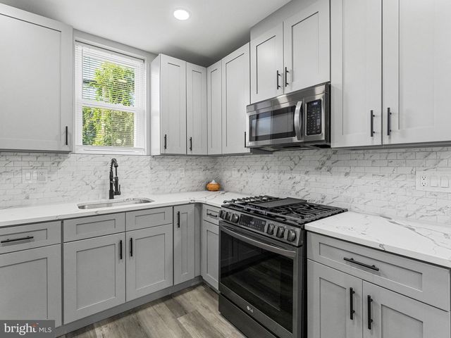 1226 W 9TH ST, Chester, PA 19013