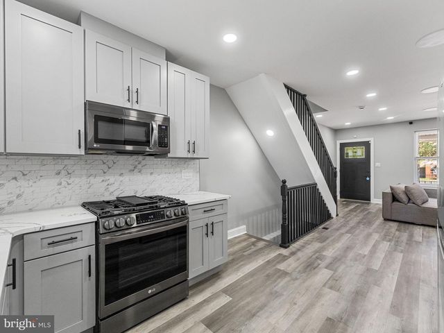 1226 W 9TH ST, Chester, PA 19013