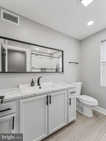 1226 W 9TH ST, Chester, PA 19013