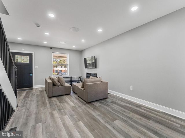1226 W 9TH ST, Chester, PA 19013