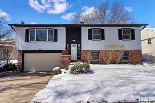 496 Raupp Boulevard, Buffalo Grove, IL 60089