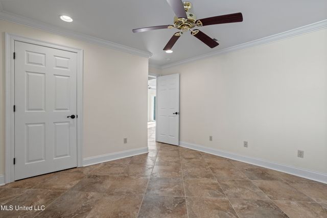 1016 Beach Boulevard, Biloxi, MS 39530