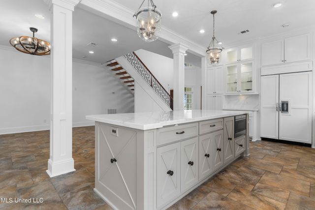 1016 Beach Boulevard, Biloxi, MS 39530